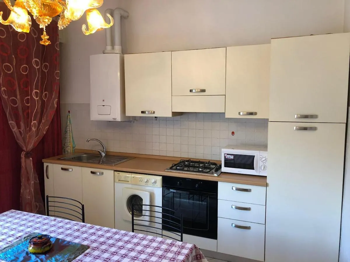 Apartment Appartamento Balconcino Su Lazise Italy